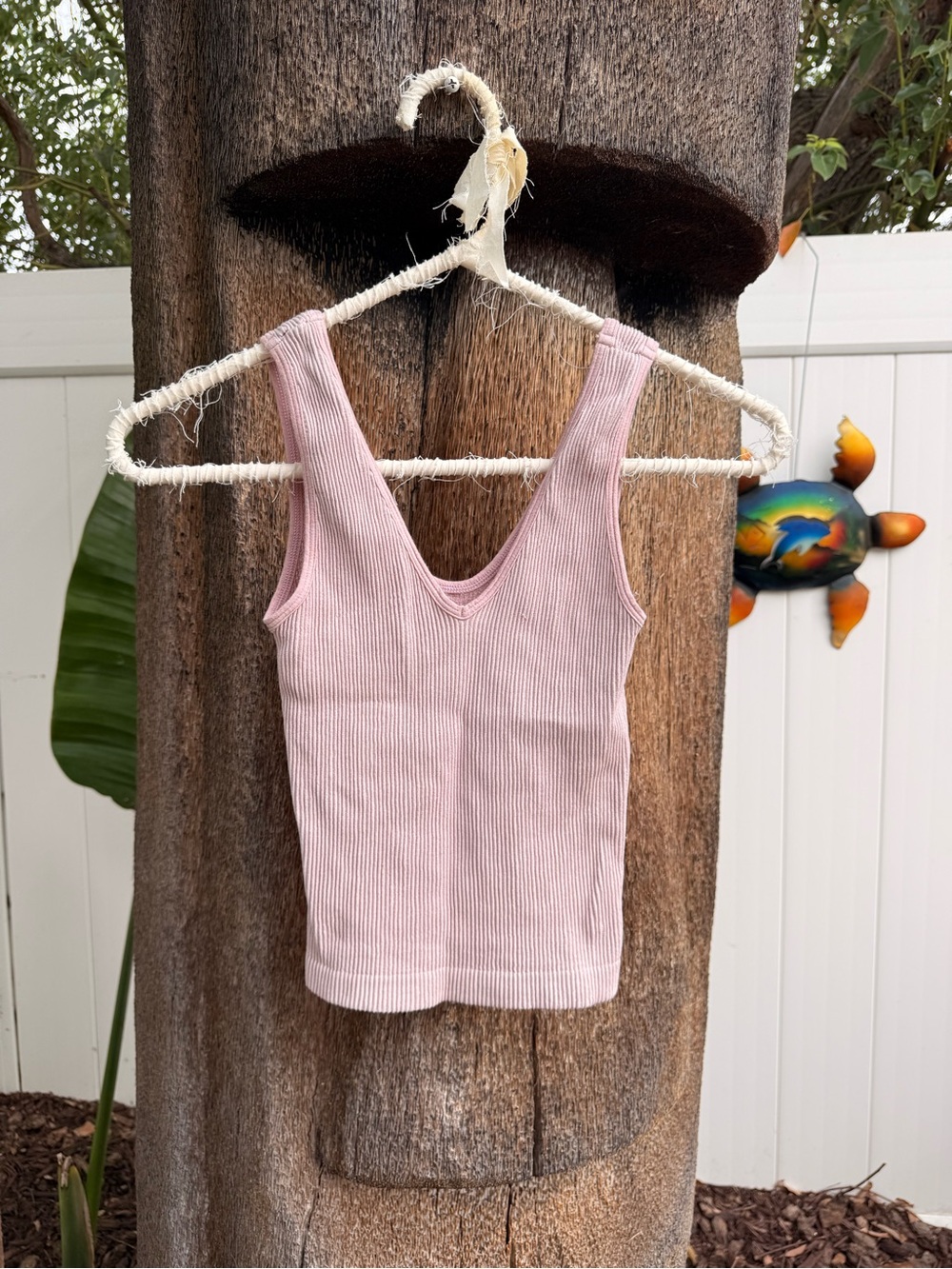 Full Tilt Ribbed V-Neck Tank Top - Soft Pink